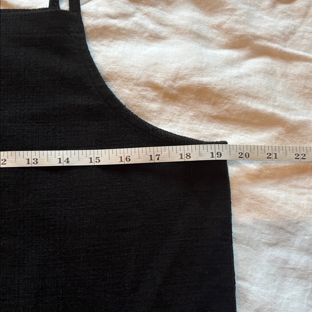 Madewell Apron Tank in True Black - Picture 4 of 5
